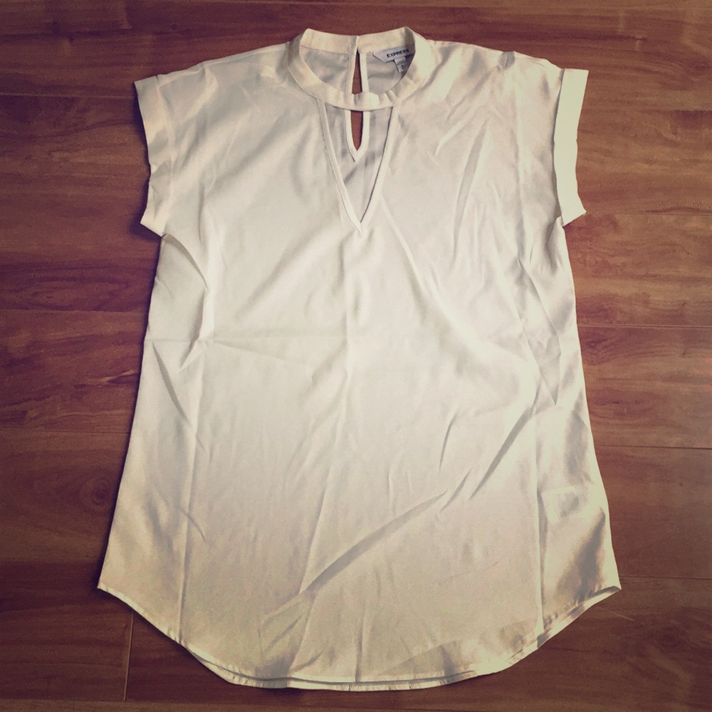 Express Cream Top NWOT Small